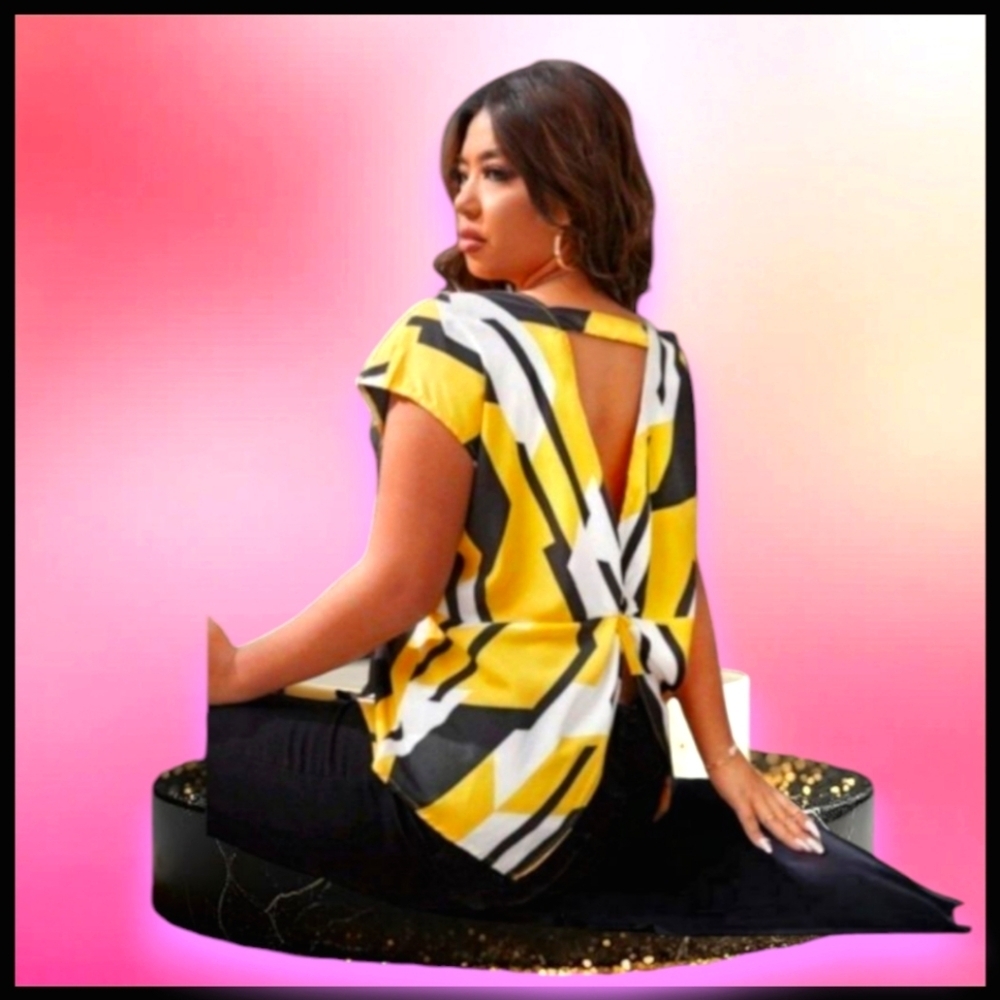Womens Plus size sleeveless blouse